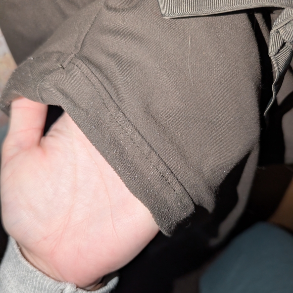 Zyia Women's Active Joggers in Olive - Picture 6 of 6